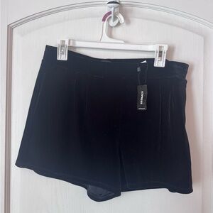 Express Black Velvet Women's Skorts